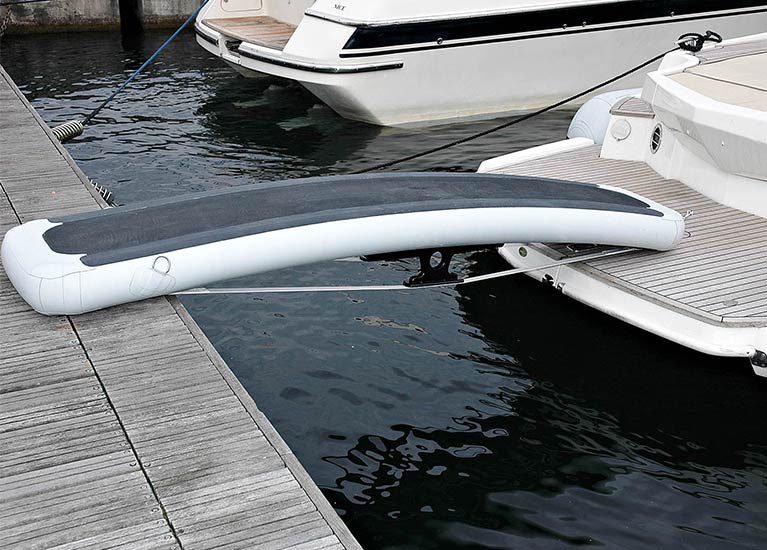 Air Gangway - Passerella gonfiabile | Marlin Boat