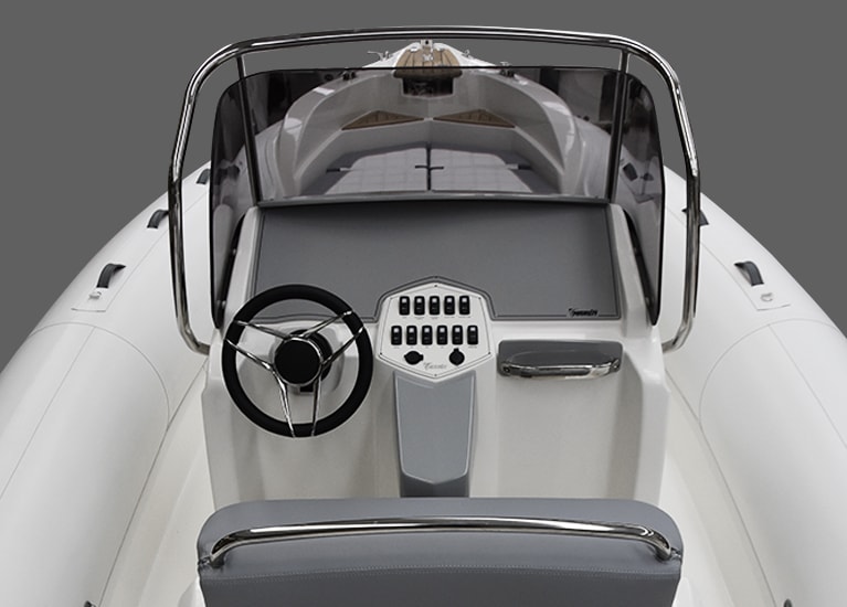 Model 274 - Driving console with windscreen, stainless steel handrail, dash panel, steering and front two-seater bench