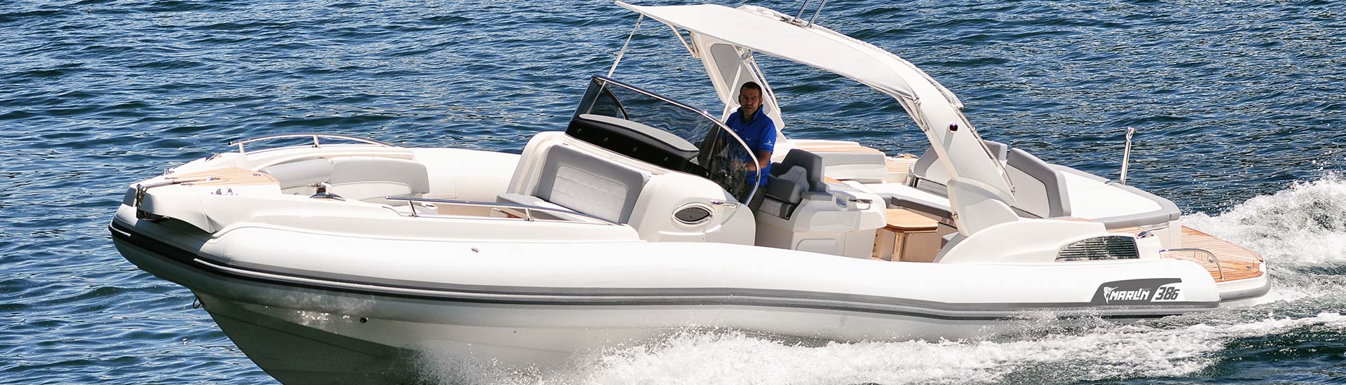 Marlin Boat - Inboard model  386