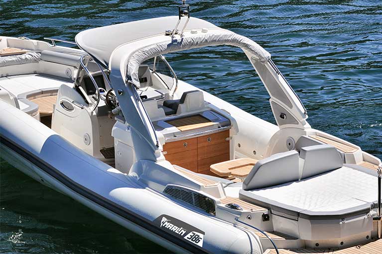 Marlin Boat - Inboard Model 386