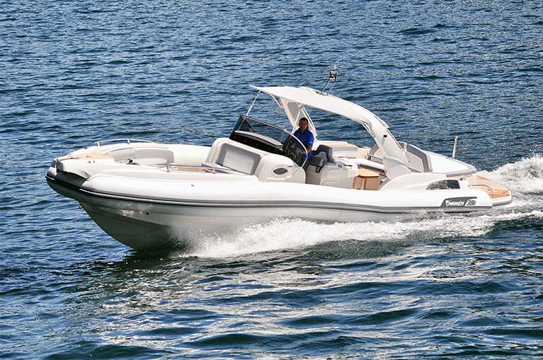 Marlin Boat - Inboard Model 386