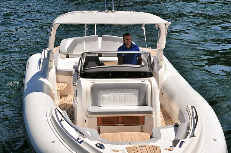 Marlin Boat - Inboard Model 386